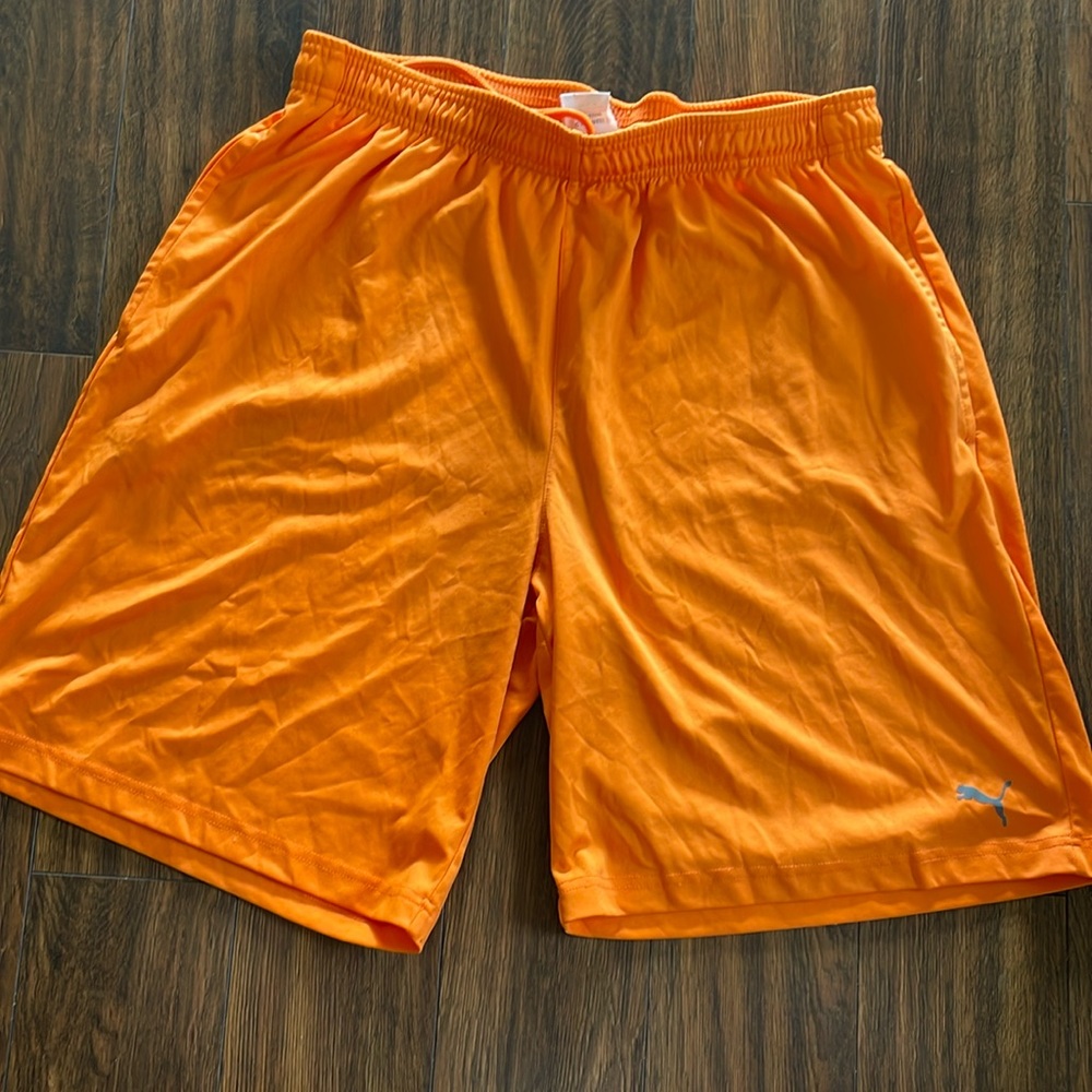 Puma orange short